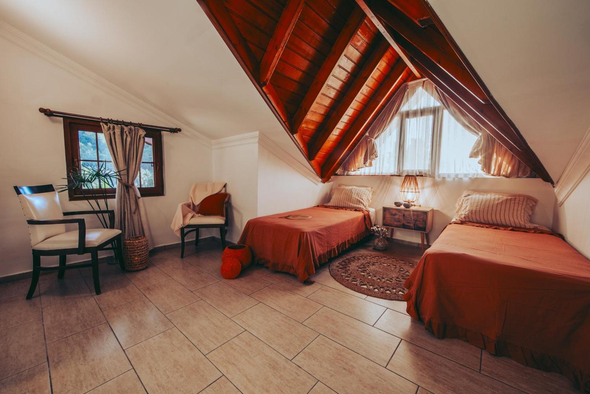 Mesken Inn Hotel เกอเจค ภายนอก รูปภาพ
