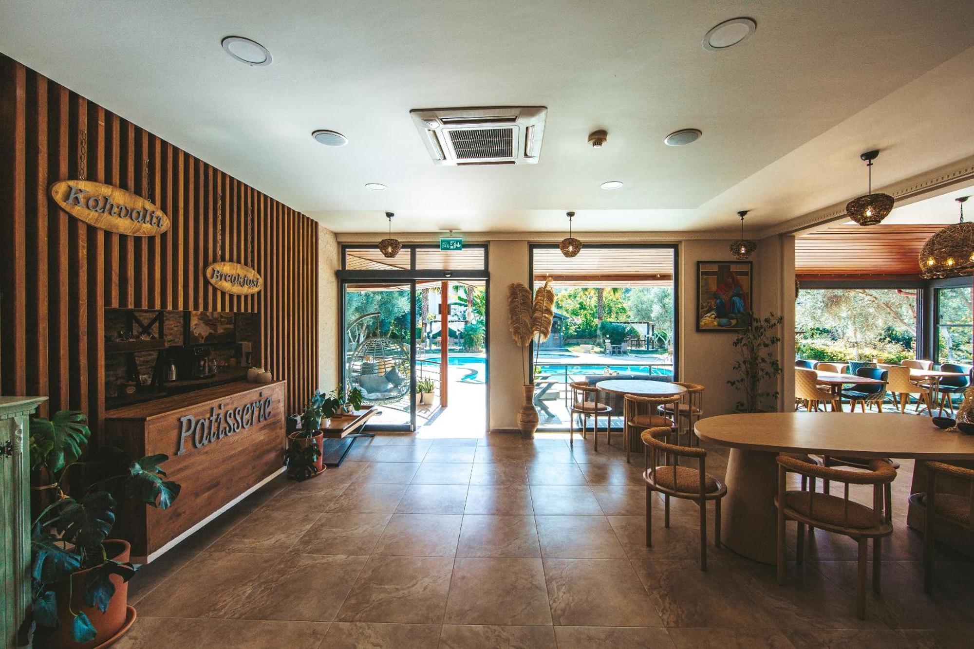 Mesken Inn Hotel เกอเจค ภายนอก รูปภาพ