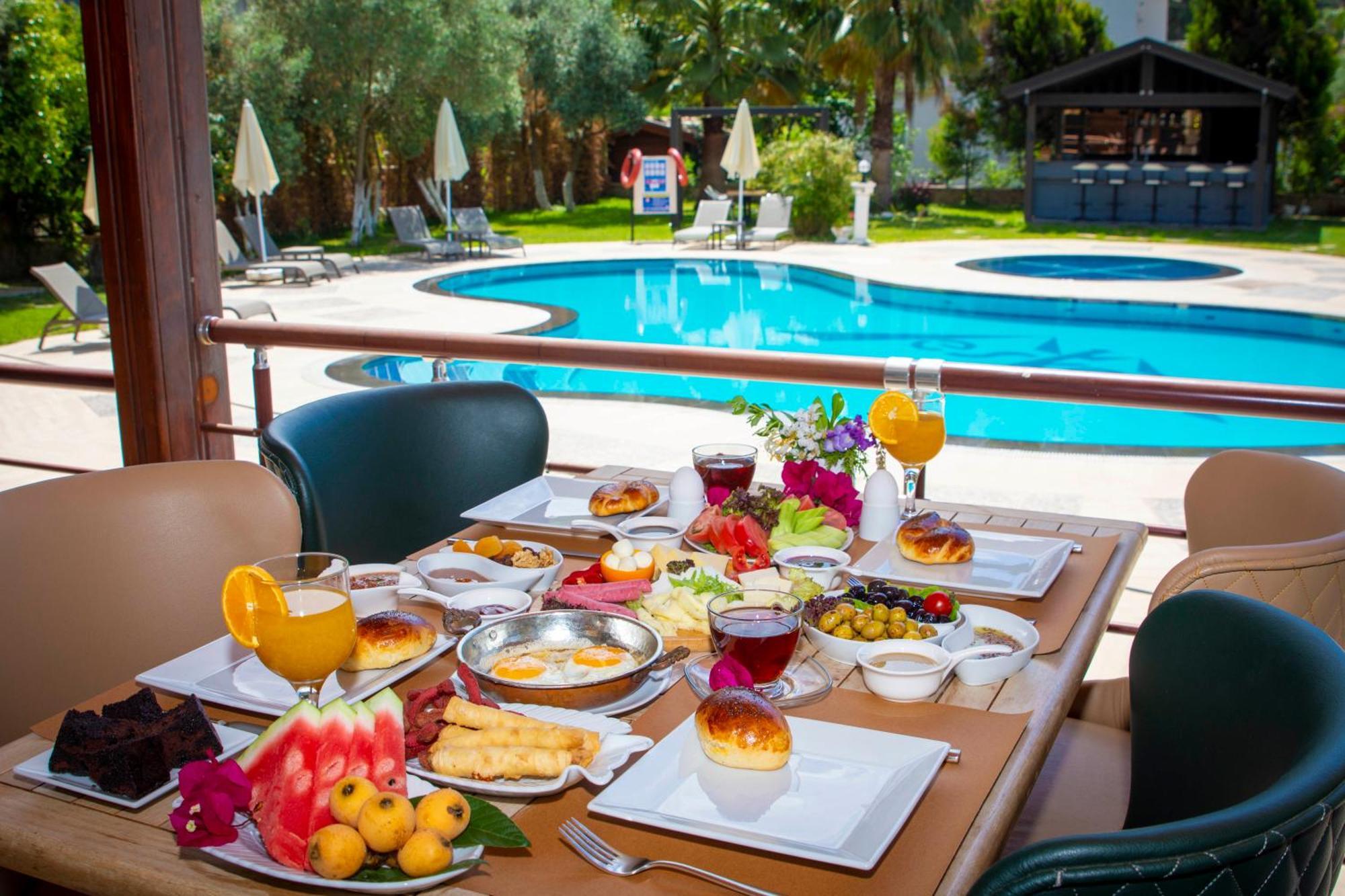 Mesken Inn Hotel เกอเจค ภายนอก รูปภาพ