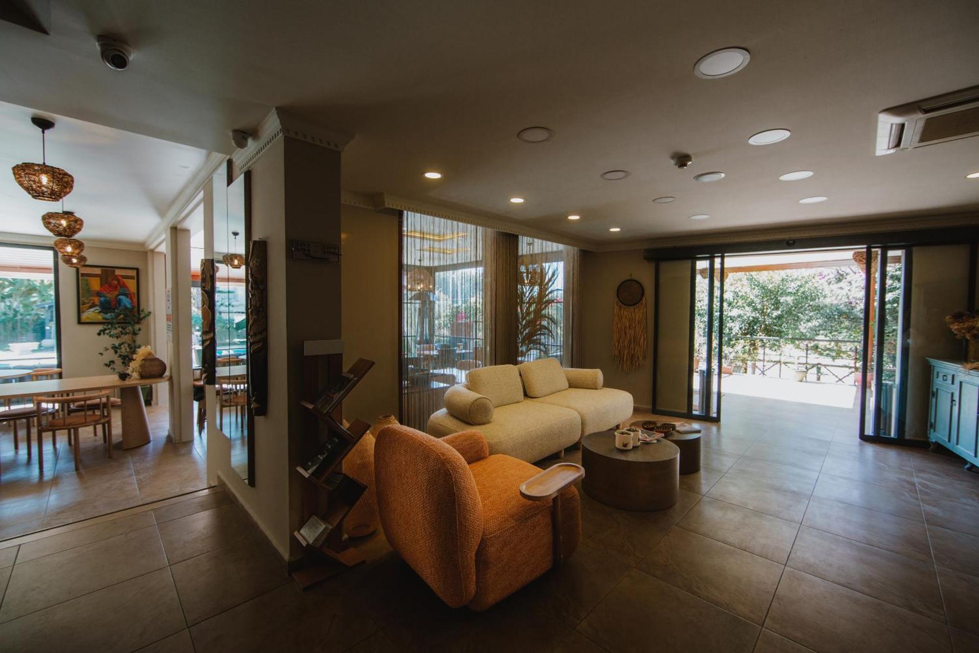 Mesken Inn Hotel เกอเจค ภายนอก รูปภาพ